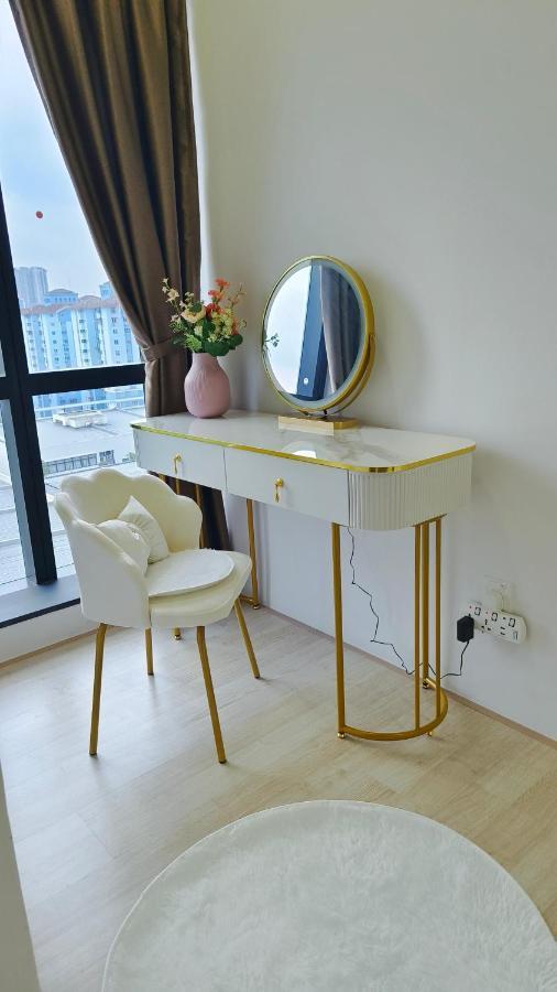 A1. The Ins @ Aurpra Place Beside Pavillion Bukit Jalil Kuala Lumpur